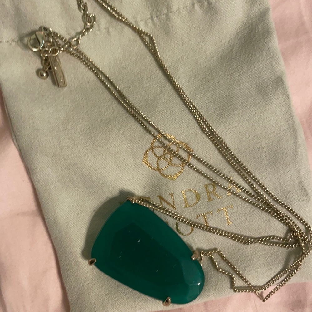 Kendra Scott Maude necklace